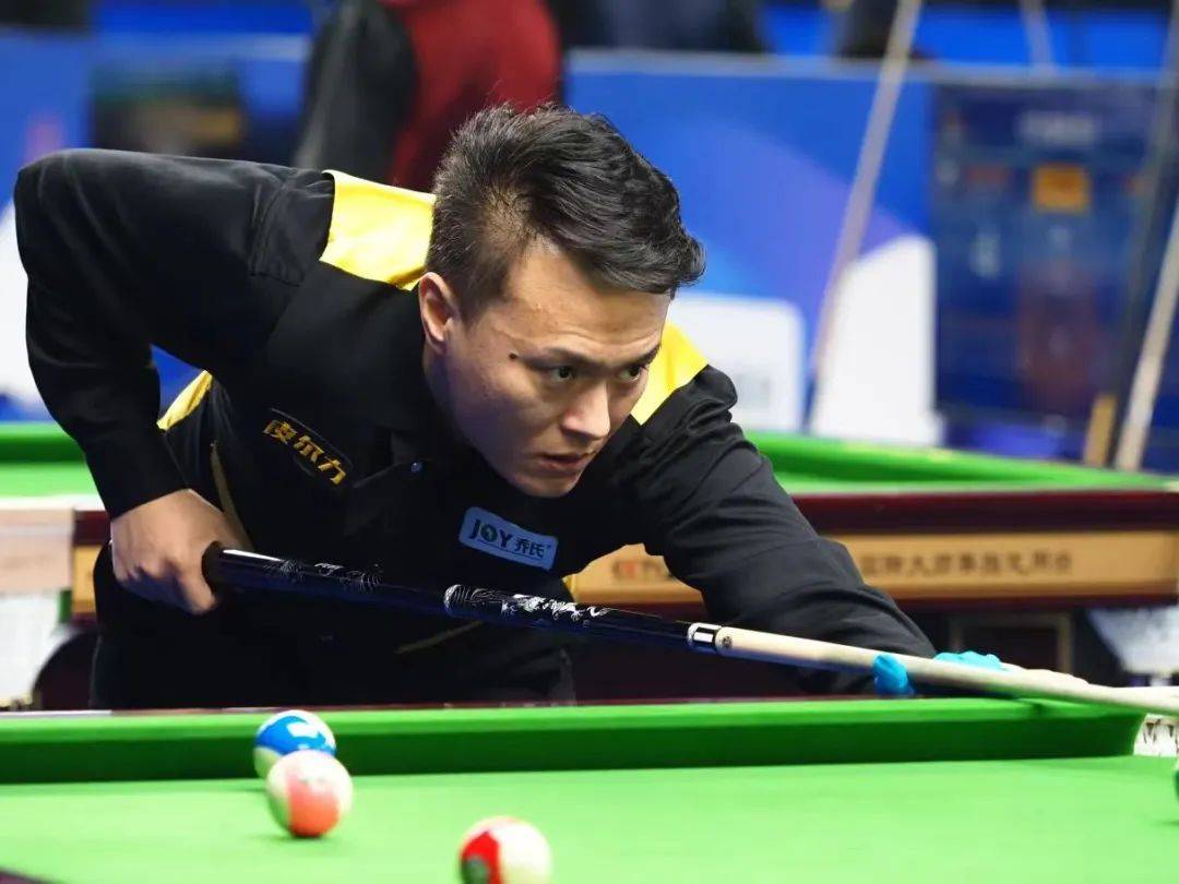 其中包括萨 其中包括萨