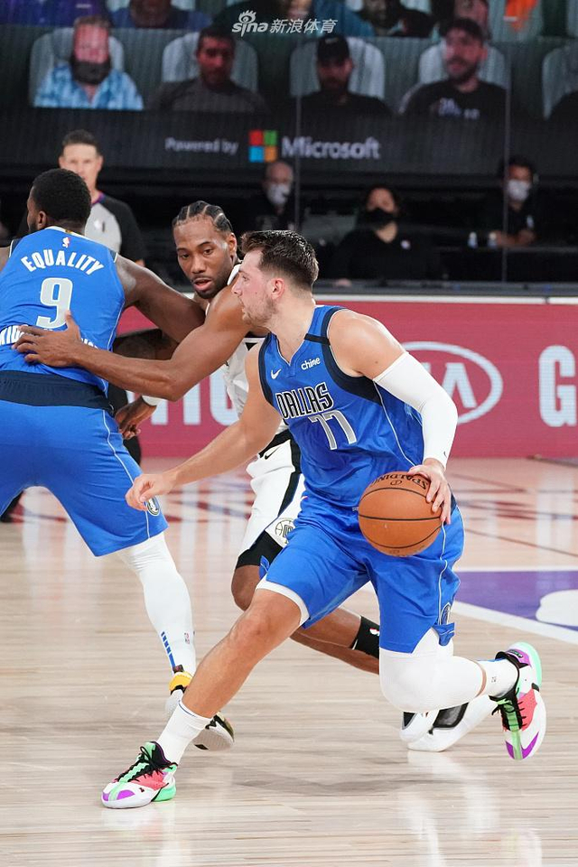 为詹姆斯与 为詹姆斯与